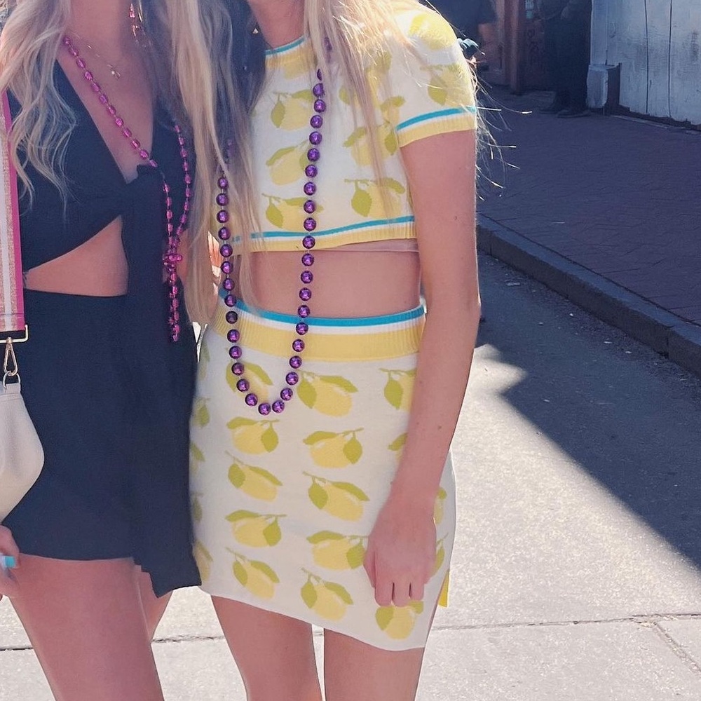 Solid and striped set -both pieces june top and Rosie skirt lemons print - Picture 2 of 3